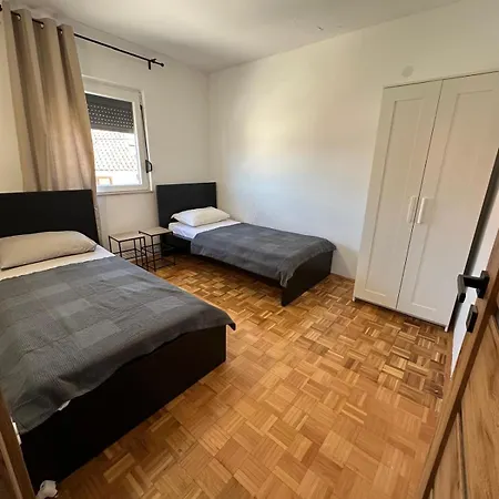 D&d Apartment
